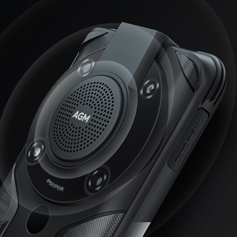 Rückseite des AGM Glory Smartphones mit leistungsstarkem Lautsprechermodul und vier Kamerasensoren – robustes Design mit seitlichem SIM-Kartenslot.